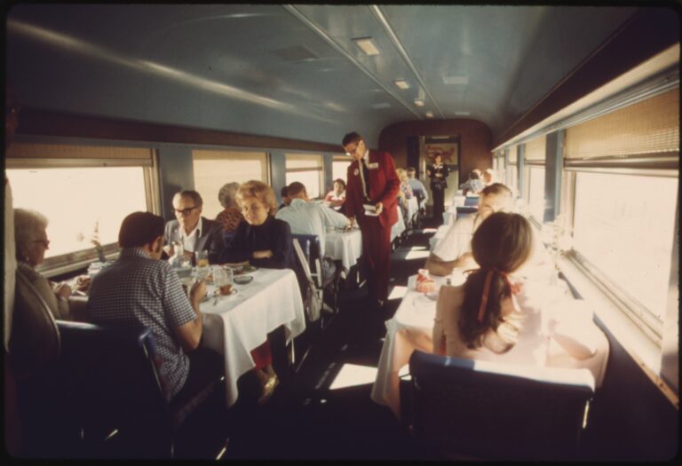 Amtrak dining cars